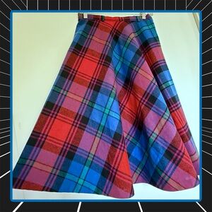 Vintage Bright Plaid Wide A-Line Poly/Acrylic/Wool Blend Skirt 28” Waist